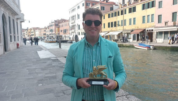 L’artiste algérien Massinissa Askeur décroche le Trophée du Lion d’Or en Italie. - Réveil d'algérie