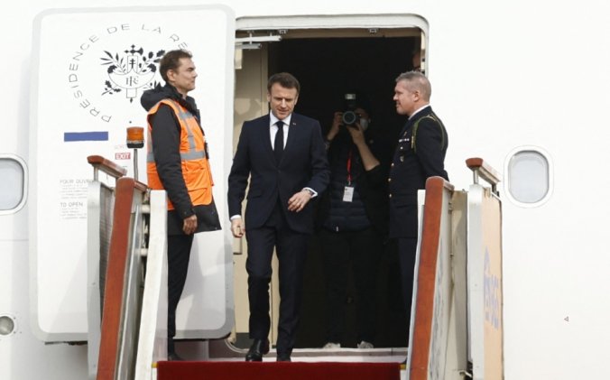 Visite officielle de trois jours en Chine d’E. Macron. - Réveil d'algérie