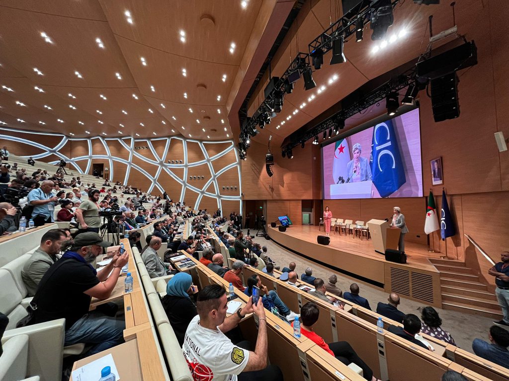 Ouverture des travaux des assises sur l’industrie cinématographique en Algérie. - Réveil d'algérie