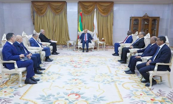 Attaf reçu par le président mauritanien Ould Cheikh El-Ghazaouani. - Réveil d'algérie