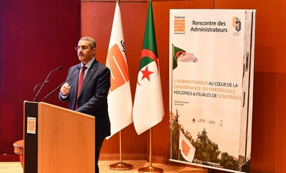 Sonatrach: Hakkar signe la Charte de gouvernance des sociétés relevant du Groupe. - Réveil d'algérie