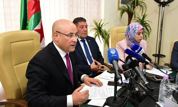 Balance commerciale : Excédent de 3,5 milliards $ durant les 4 premiers mois de 2023. - Réveil d'algérie