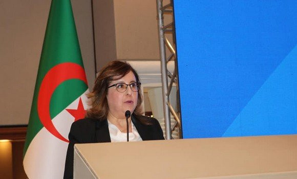 Mme Dahleb préside à Alger le lancement des festivités célébrant la Journée mondiale de l’environnement. - Réveil d'algérie