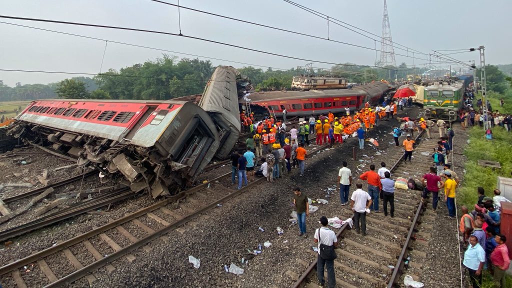 Bilan de la catastrophe ferroviaire en Inde : Au moins 288 morts. - Réveil d'algérie