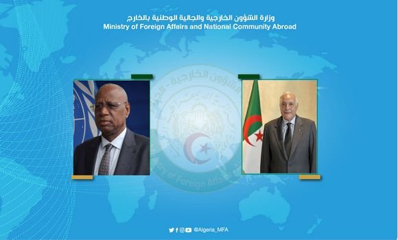 M. Attaf reçoit un appel téléphonique du chef de la MANUL. - Réveil d'algérie