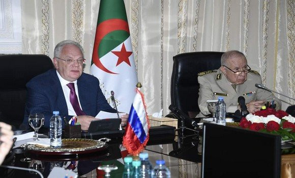 Chanegriha reçoit le directeur du Service fédéral pour la coopération militaire et technique de la Russie. - Réveil d'algérie