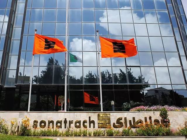 Sonatrach réalise 21 milliards de dollars de chiffre d’affaires à l’exportation en 5 mois. - Réveil d'algérie