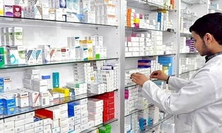 Production pharmaceutique. - Réveil d'algérie