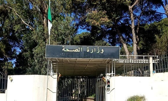 Feux de forêt : Le ministère de la Santé prend des mesures pour assurer la prise en charge des blessés sur place. - Réveil d'algérie