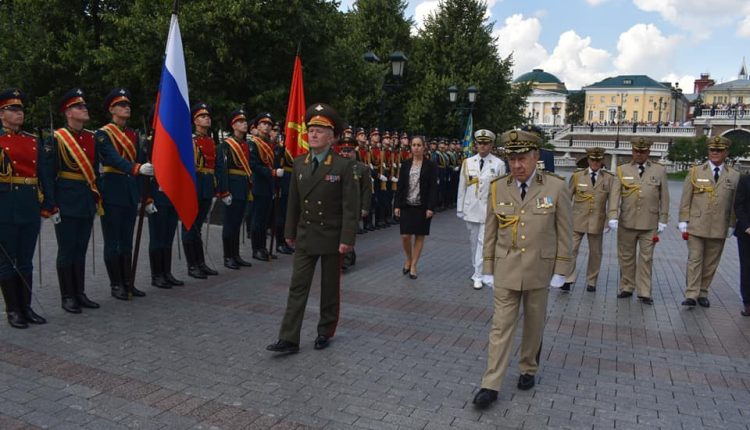 Au deuxième jour de sa visite en Russie : Le Général d’Armée Chanegriha reçu par le ministre russe de la Défense. - Réveil d'algérie