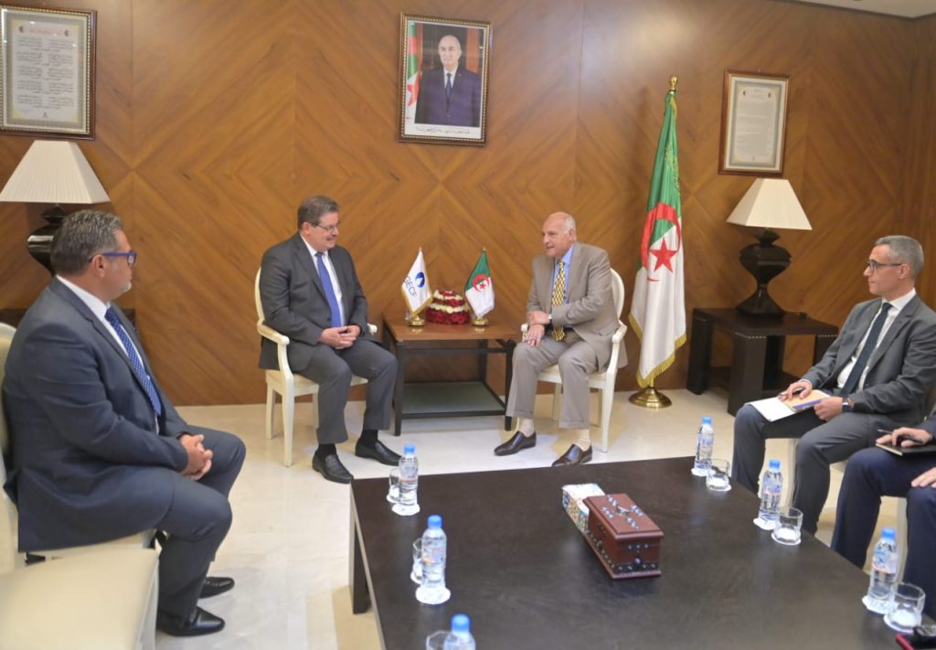 Attaf reçoit le secrétaire général du Forum des pays exportateurs de gaz (GECF). - Réveil d'algérie