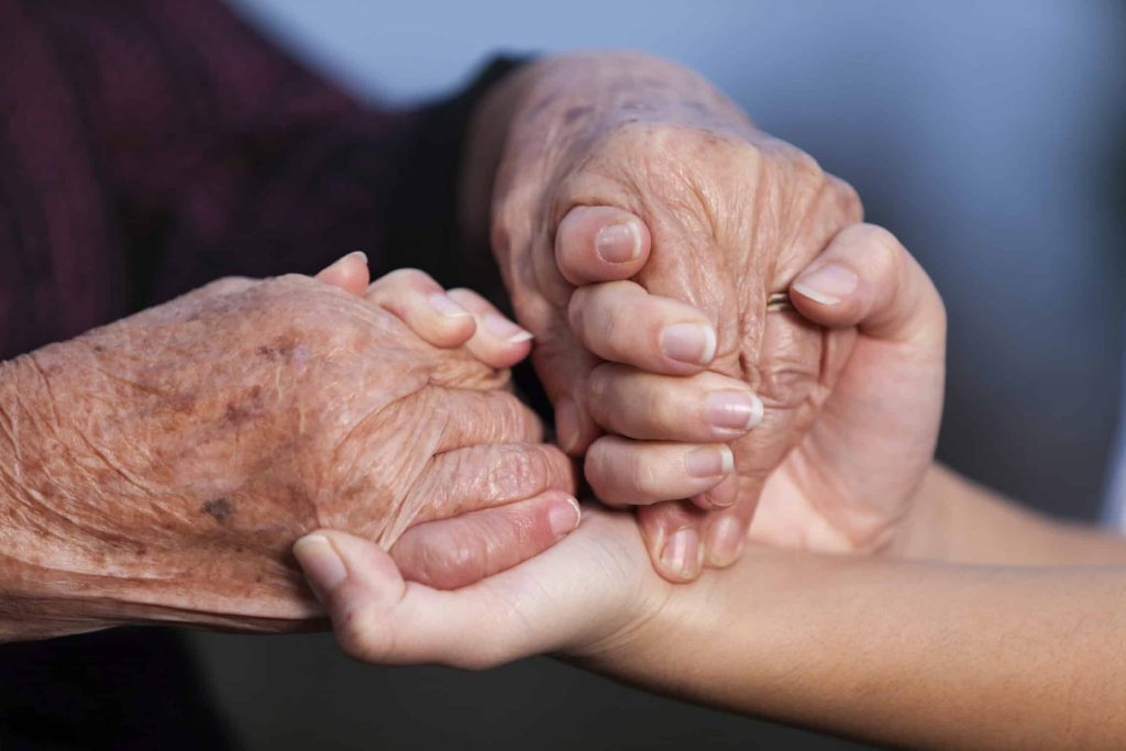 Vers l’ouverture des unités d’hospitalisation au sein des grands établissements hospitaliers afin d’optimiser la prise en charge d’Alzheimer. - Réveil d'algérie