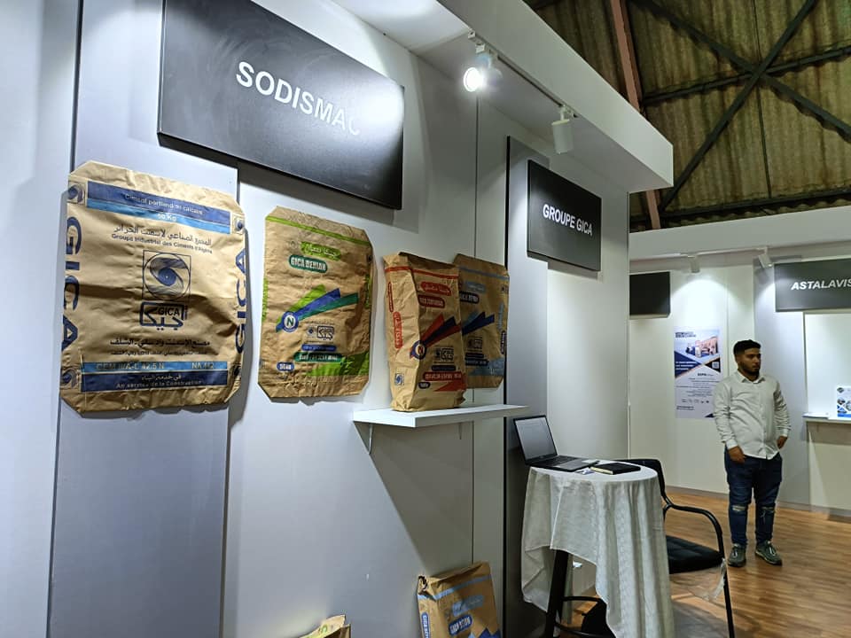 Commerce : Ouverture d’une exposition permanente des produits algériens à Dakar. - Réveil d'algérie