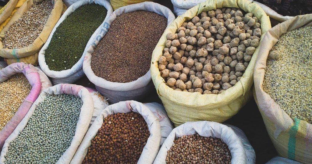 Face à la hausse des prix le ministère de l’agriculture ordonne d’inonder le marché des légumineuses.. - Réveil d'algérie