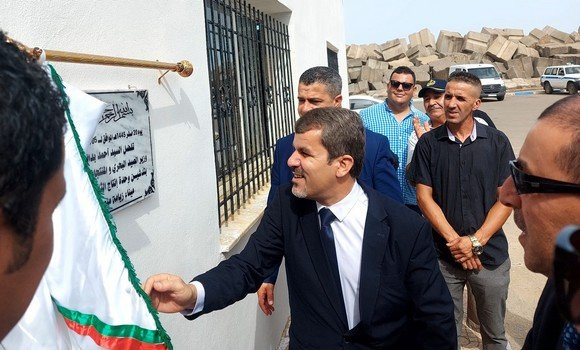 Le ministre de la Pêche inaugure une unité de fabrication de glace au port de pêche de Ziama Mansouriah. - Réveil d'algérie