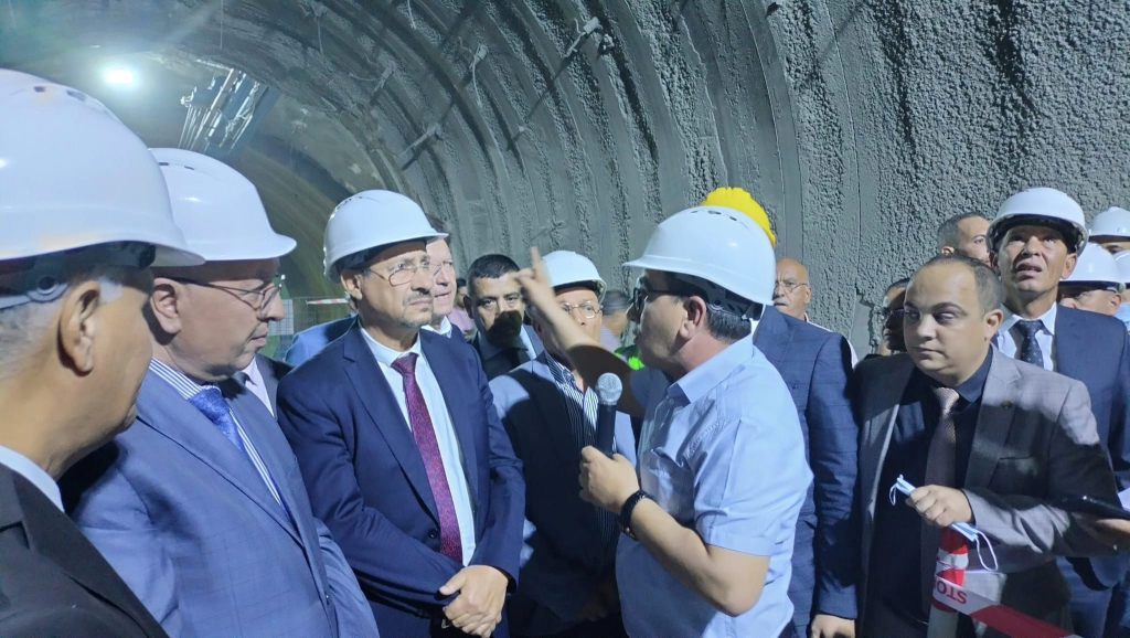 Le ministre des Travaux publics et des Infrastructures de base déclare la réception du tube gauche du tunnel de Djebel Ouahch « au cours du 1er trimestre 2024 ». - Réveil d'algérie