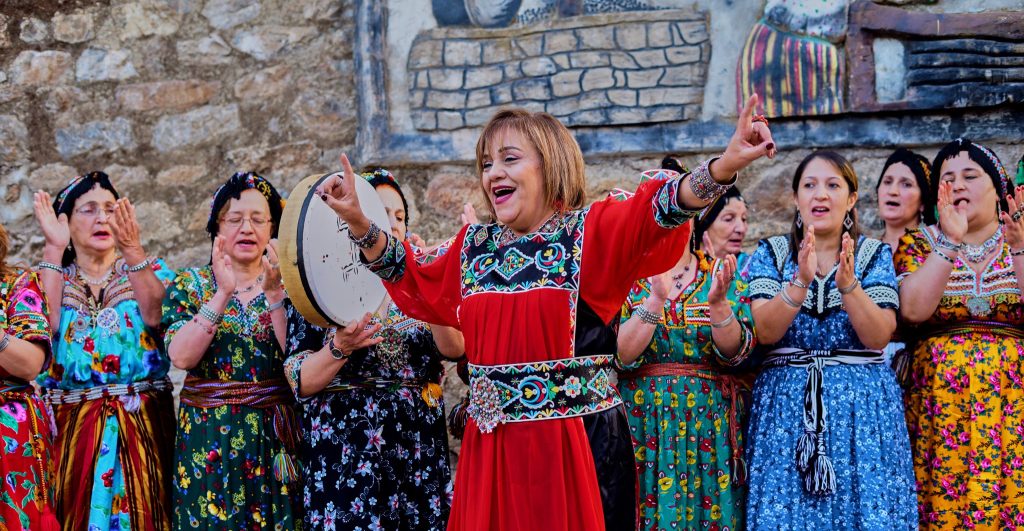 L’idole de la chanson kabyle Massa Bouchafa à la rencontre de son public - Réveil d'algérie