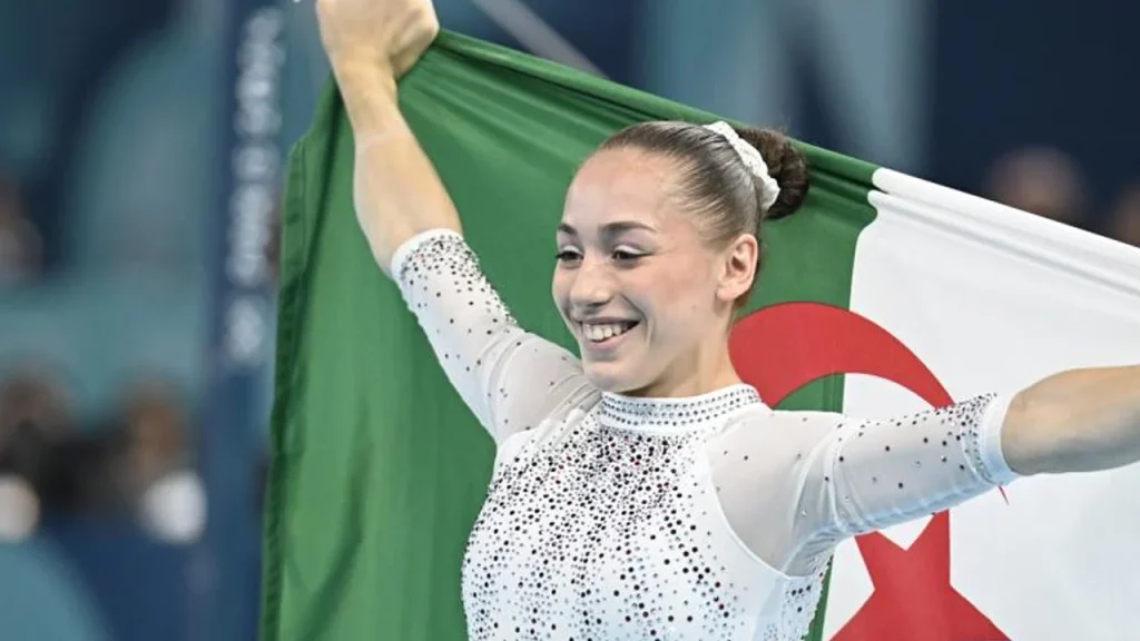 Kaylia Nemour triomphe et décroche l’or à la Coupe du Monde de Gymnastique 2025 - Réveil d'algérie
