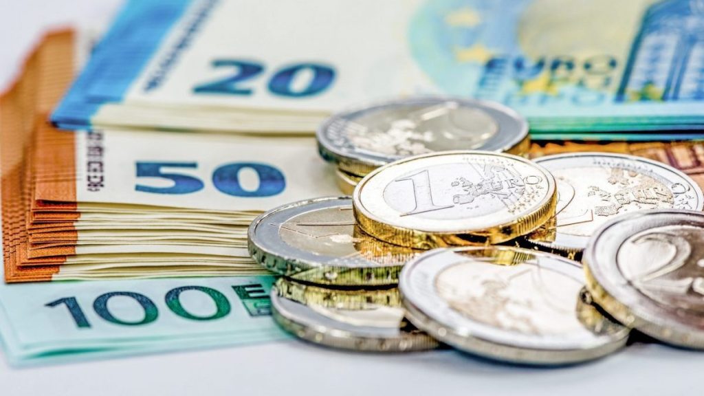 Stabilité du dollar et envol de l’euro : les tendances du Square ce 3 mai - Réveil d'algérie