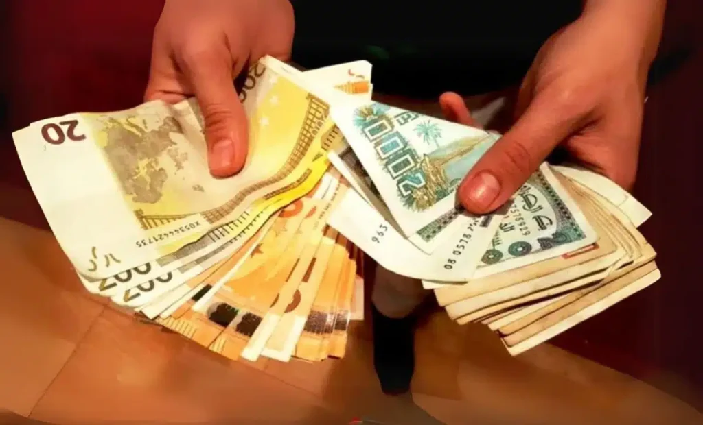 Taux de change : Le dollar et l’euro restent stables sur le marché parallèle à Alger - Réveil d'algérie