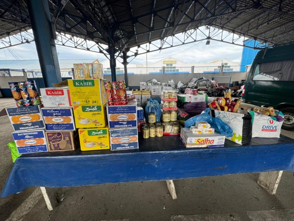 Saisie des biens non déclarés par les douanes au port de Skikda - Réveil d'algérie
