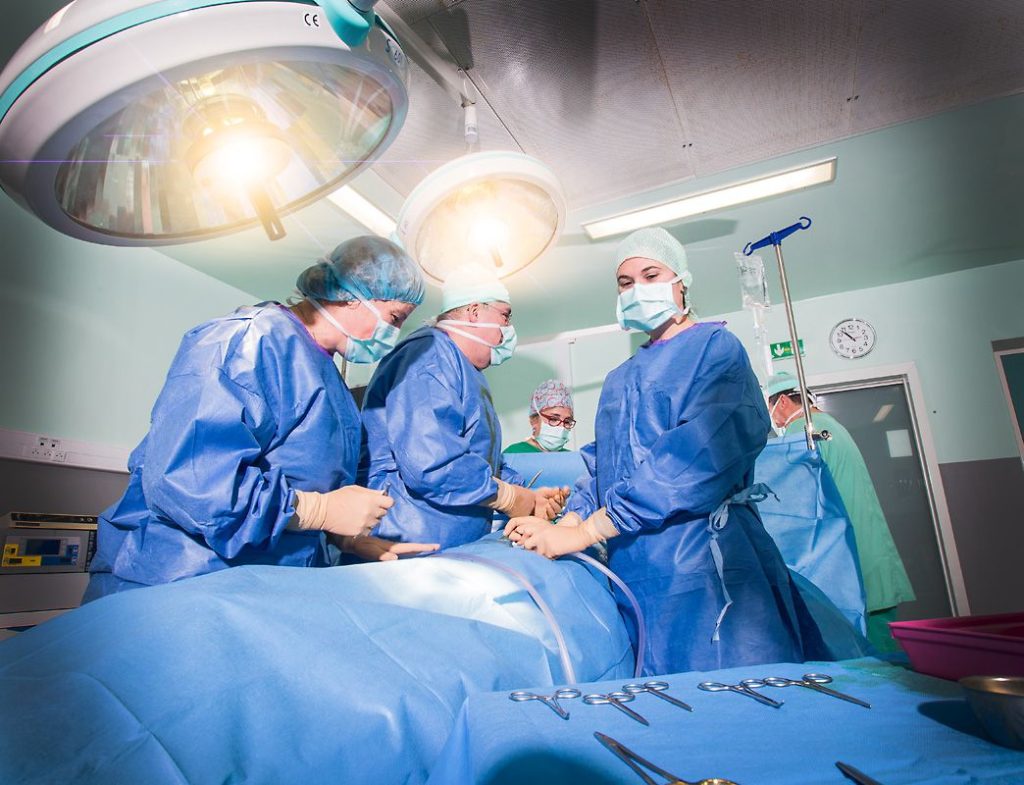 Édito⎮Problématique des médecins algériens pratiquants en France : Mythe et réalité - Réveil d'algérie