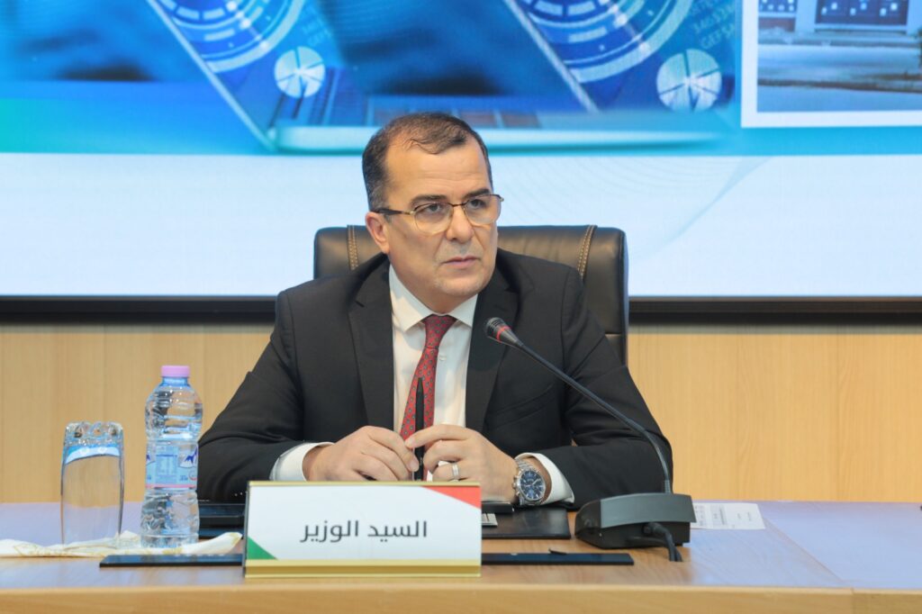 Fayçal Bentaleb insiste sur la numérisation des services de la CASNOS - Réveil d'algérie