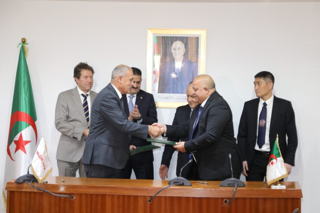 Une filiale de Cosider s’associe avec le chinois Faw Trucks pour produire des pièces de rechange - Réveil d'algérie