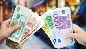 Le marché noir des devises maintient des taux de change stables à Alger - Réveil d'algérie