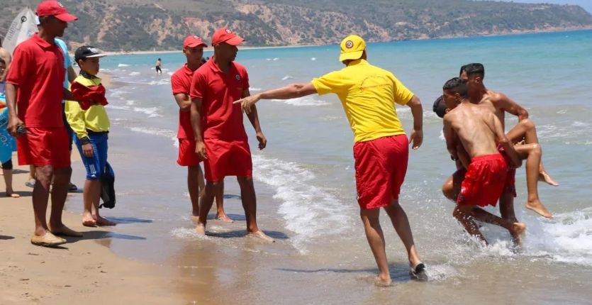 489 personnes sauvées de la noyade en 24 heures - Réveil d'algérie