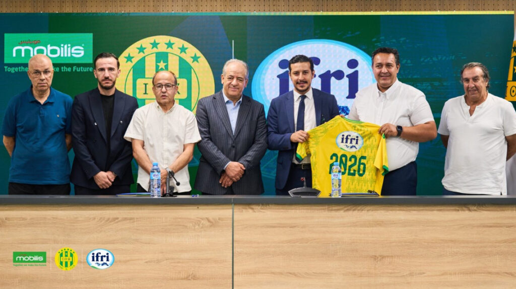 JS Kabylie : Ifri signe un nouveau contrat de sponsoring avec le club - Réveil d'algérie