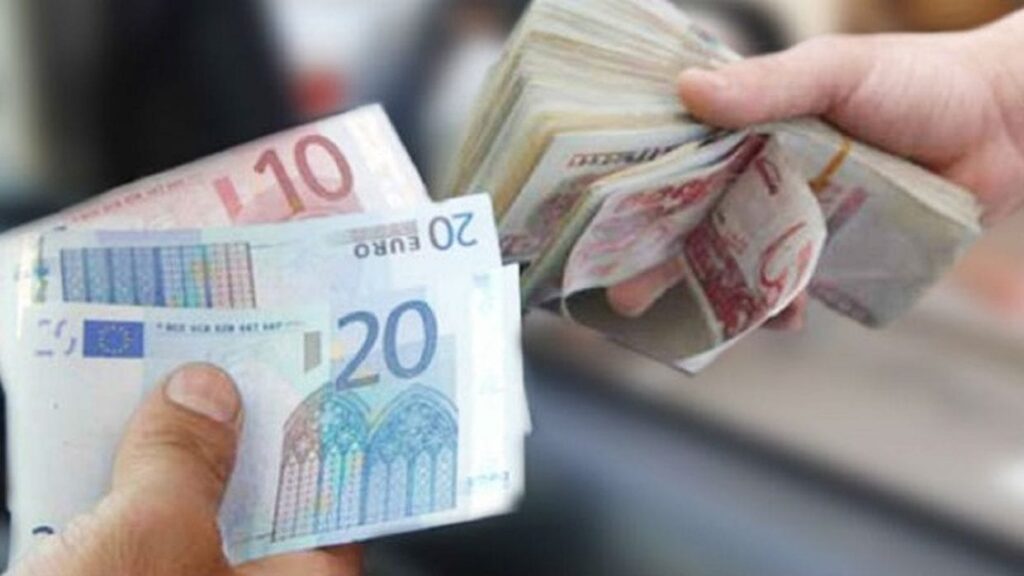 Marché noir des changes en ébullition : l’euro et le dollar flambent  - Réveil d'algérie