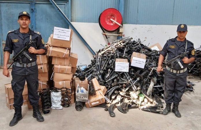 Douanes : Trois individus arrêtés pour trafic de pièces auto - Réveil d'algérie