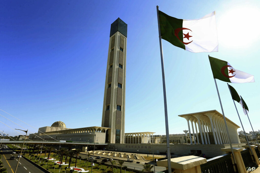 Lignes régulières de bus vers Djamaâ El-Djazaïr : lancement ce vendredi - Réveil d'algérie