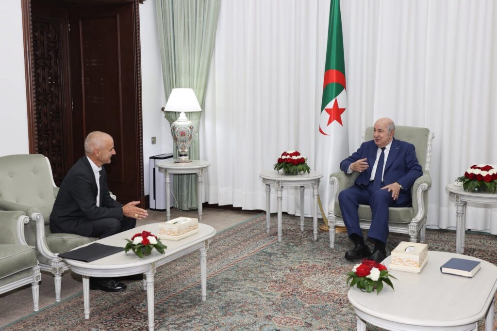 Le président Tebboune reçoit le cardinal Jean-Paul Vesco au Palais d’El Mouradia - Réveil d'algérie