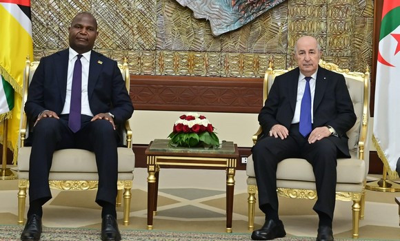 Rencontre à Alger : Tebboune accueille le président du Mozambique  - Réveil d'algérie